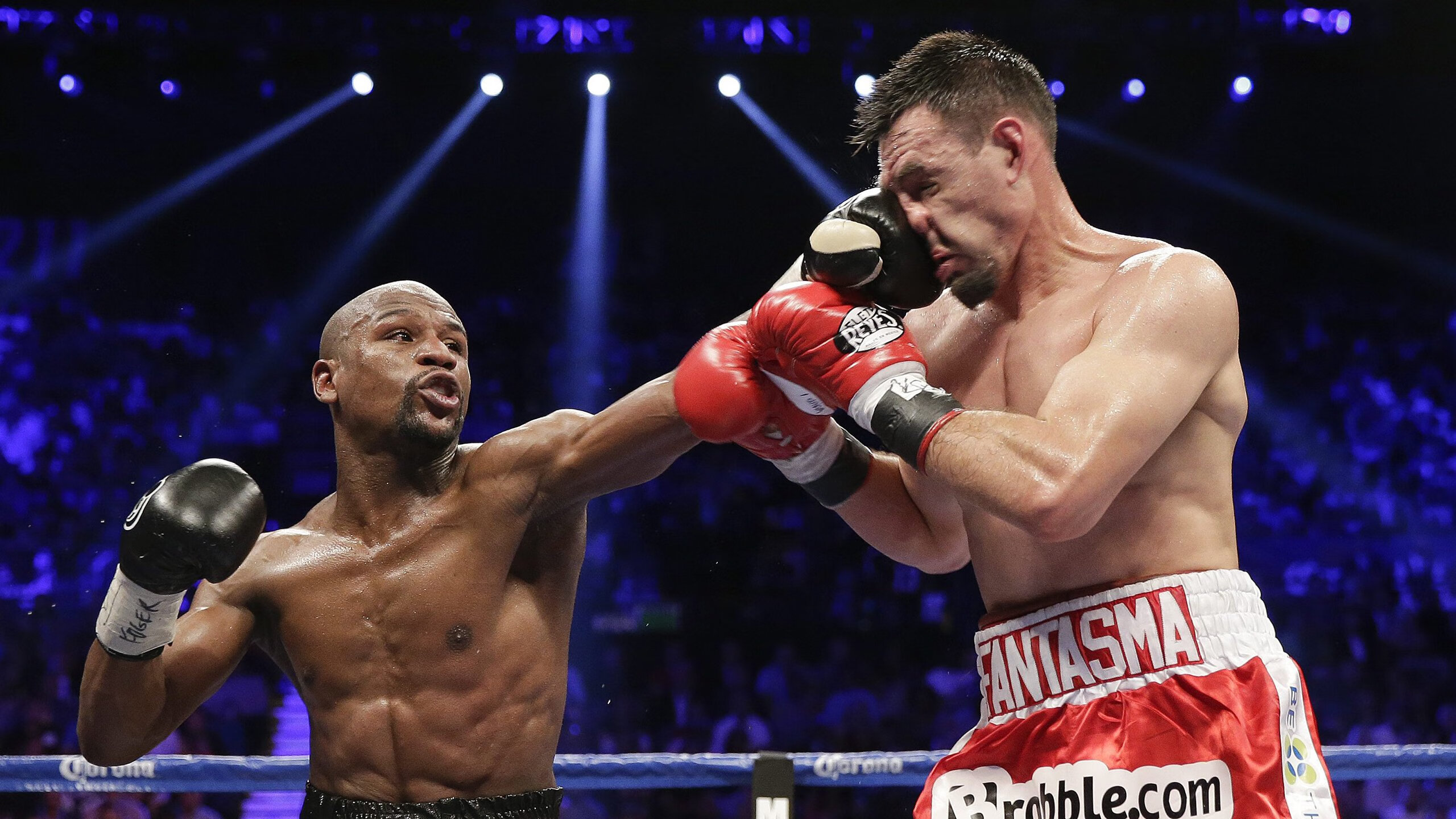 战术调整引爆全场！塔图姆意外战胜阿森纳赛场气氛高涨