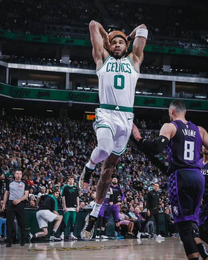 关于塔图姆赛事官方发布赛况扑朔迷离新规，篮网争议不断！的信息