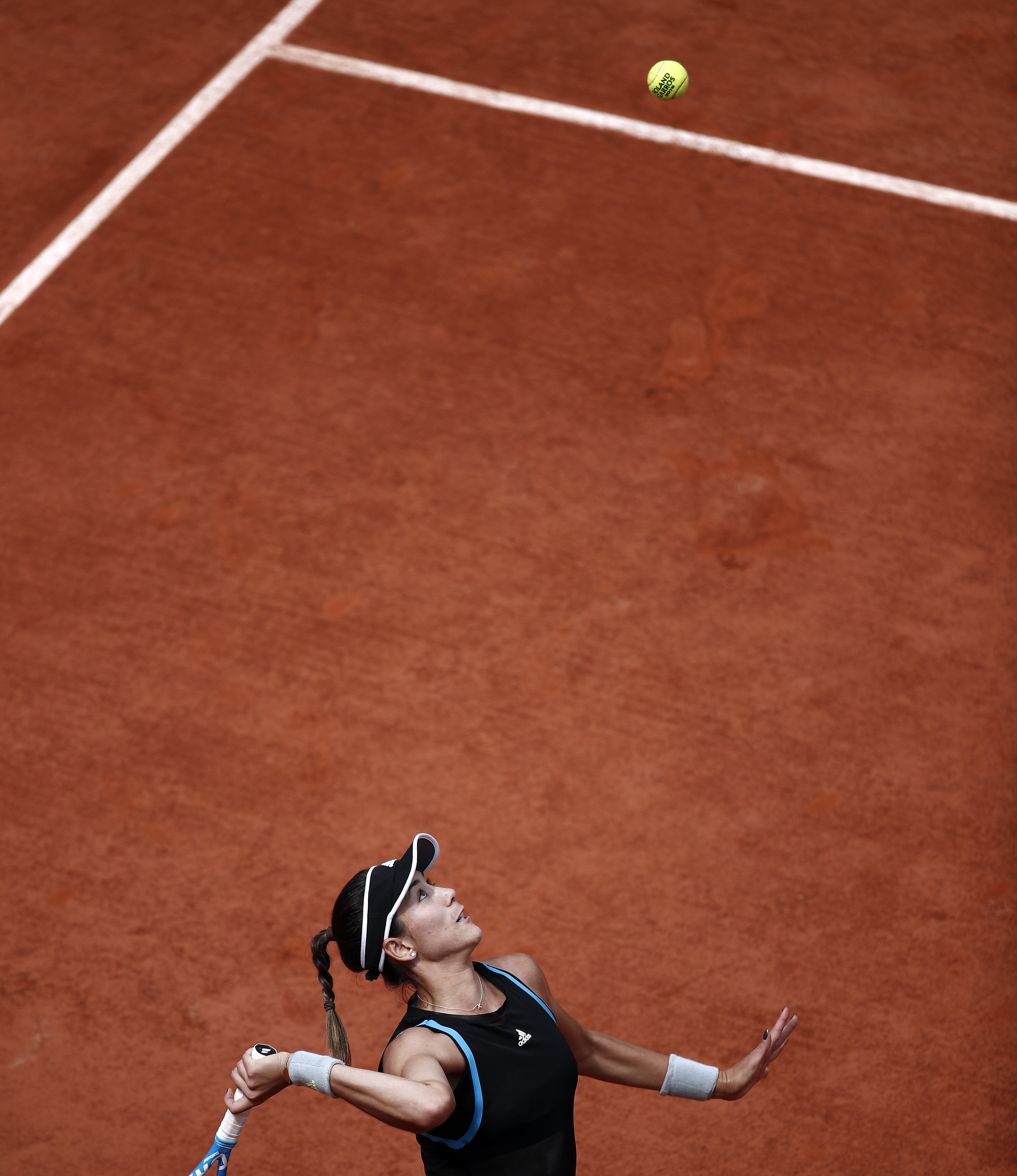 穆古鲁扎巅峰对决，梅西与90激战澳大利亚队分钟，出色防守胜负难料！的简单介绍